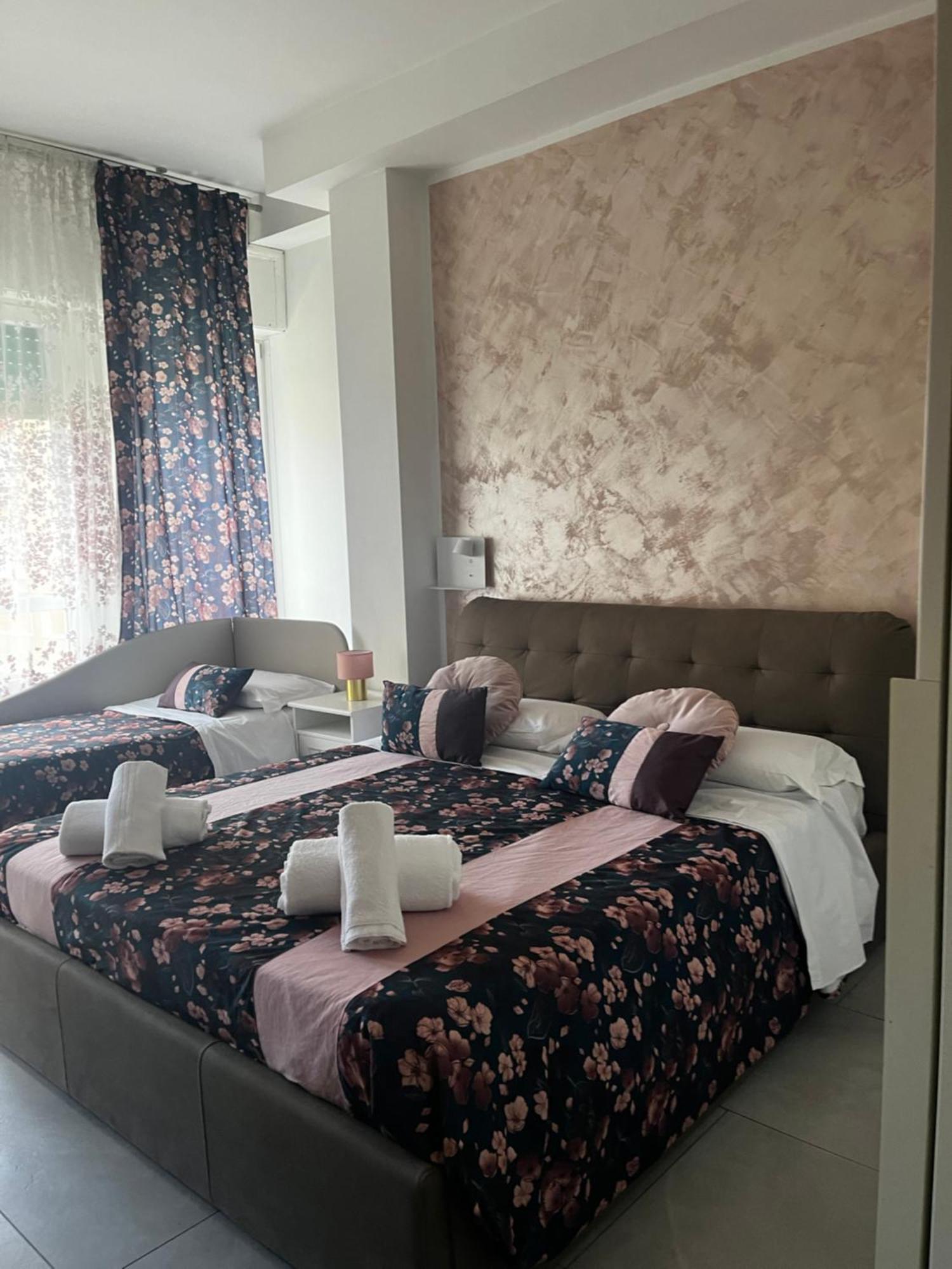 Albachiara Suite Rooms โบโลญญา ภายนอก รูปภาพ