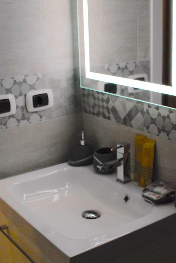 Albachiara Suite Rooms โบโลญญา ภายนอก รูปภาพ