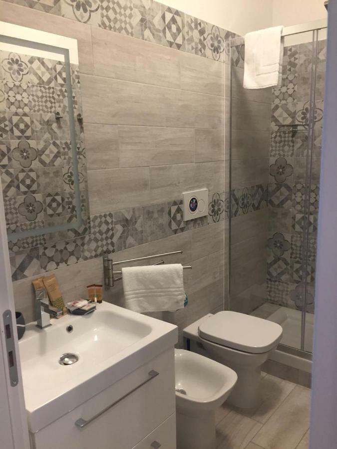 Albachiara Suite Rooms โบโลญญา ภายนอก รูปภาพ