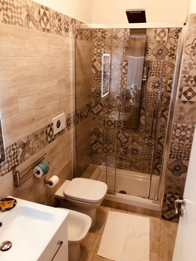 Albachiara Suite Rooms โบโลญญา ภายนอก รูปภาพ