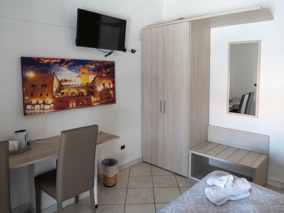 Albachiara Suite Rooms โบโลญญา ภายนอก รูปภาพ